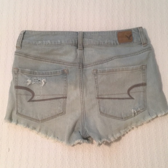 American Eagle Hi-Rise Distressed Shortie - Picture 6 of 6